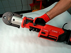 Применение пресс-клещей Voll SV 18 Применение пресс-клещей Voll SV 18